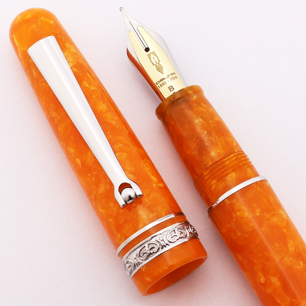 【新品未使用】万年筆 DELTA dolce vita collection Delta Dolce Vita Medium Size Rollerball Pen